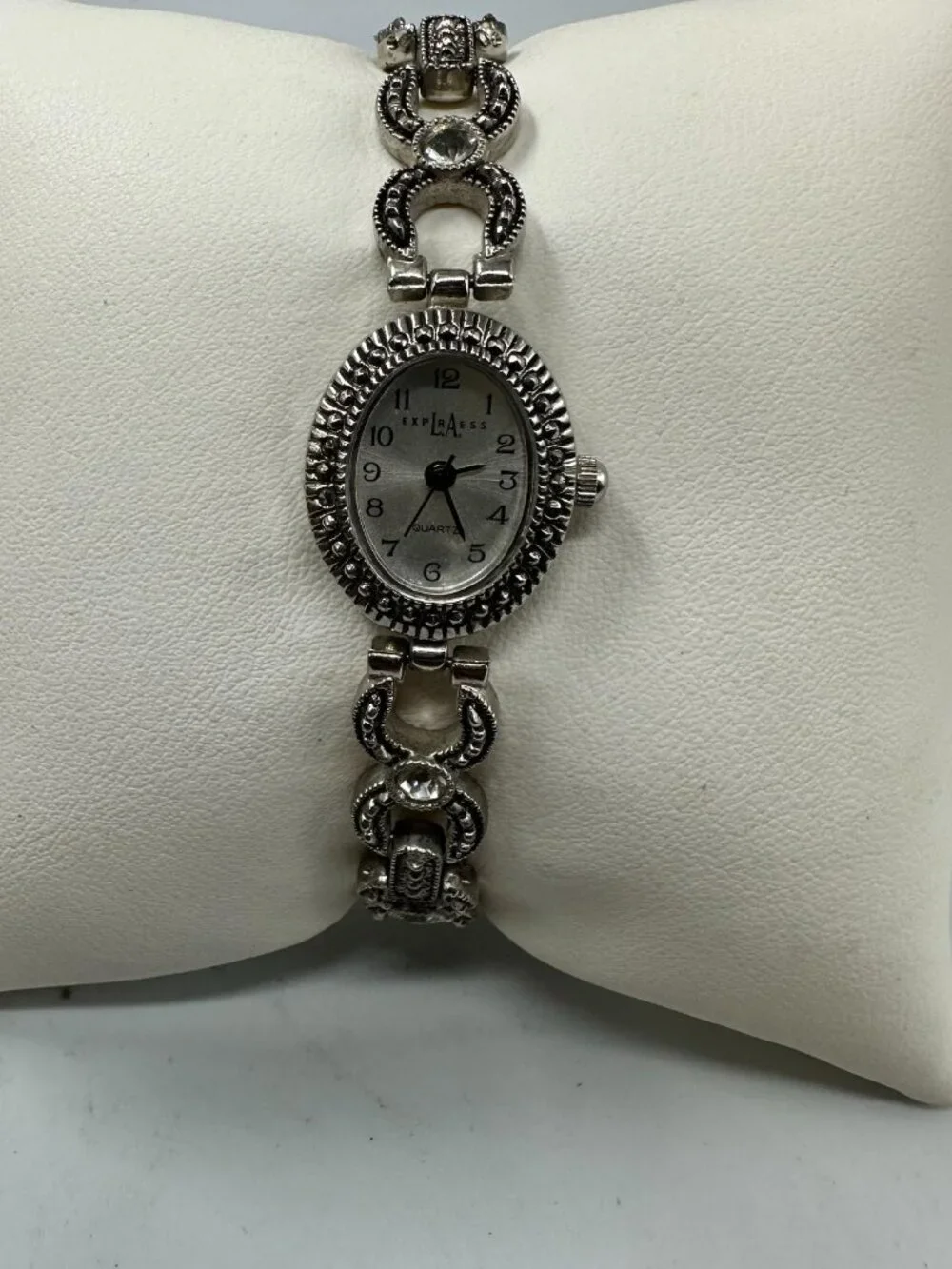 LA Express Watch Women Silver Tone Open Link Rhinestone Band New Battery 7.75